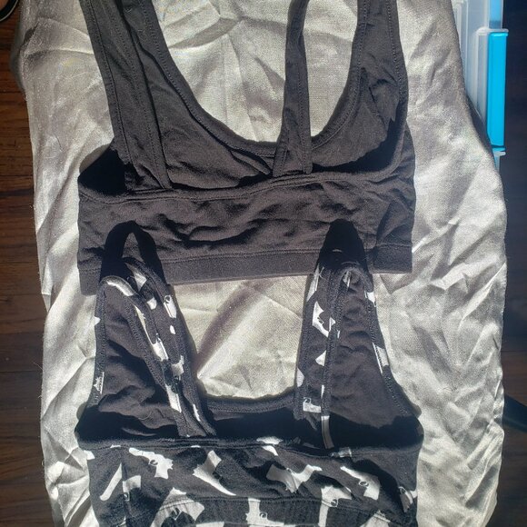 Blackheart and See You Monday Medium Sportsbra - Picture 3 of 7